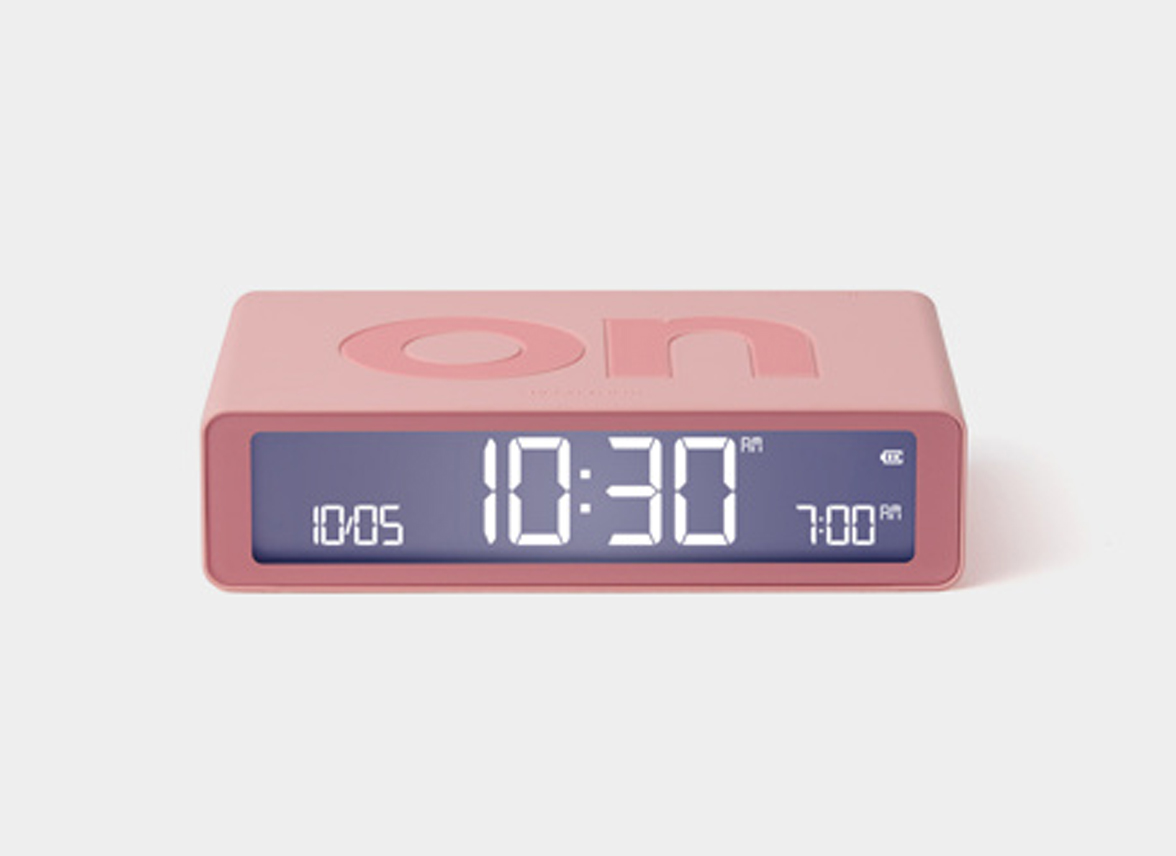 Lexon wekker Flip Classic pink Lexon wekker Flip Classic pink