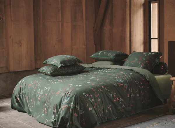 Pip Studio dekbedovertrek Kawai Flower dark green